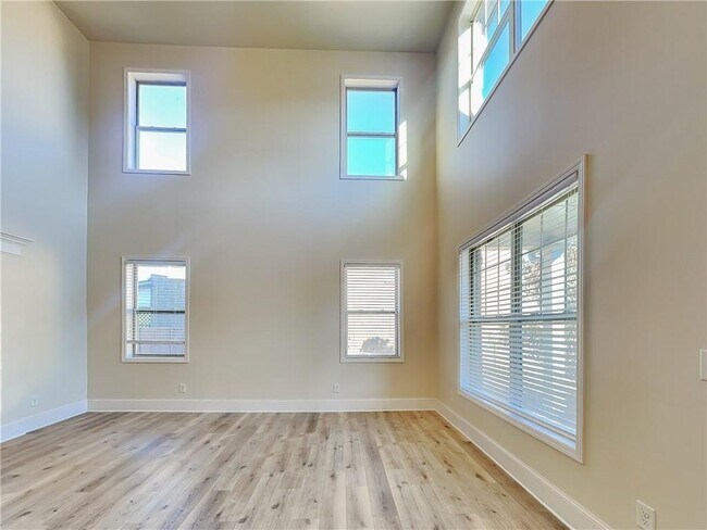 Building Photo - 7770 Harbison Hollow Ln