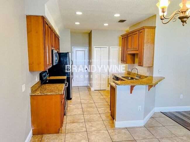 Building Photo - Gated Community of La Fortuna