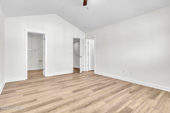 Building Photo - 7008 Crew Dr