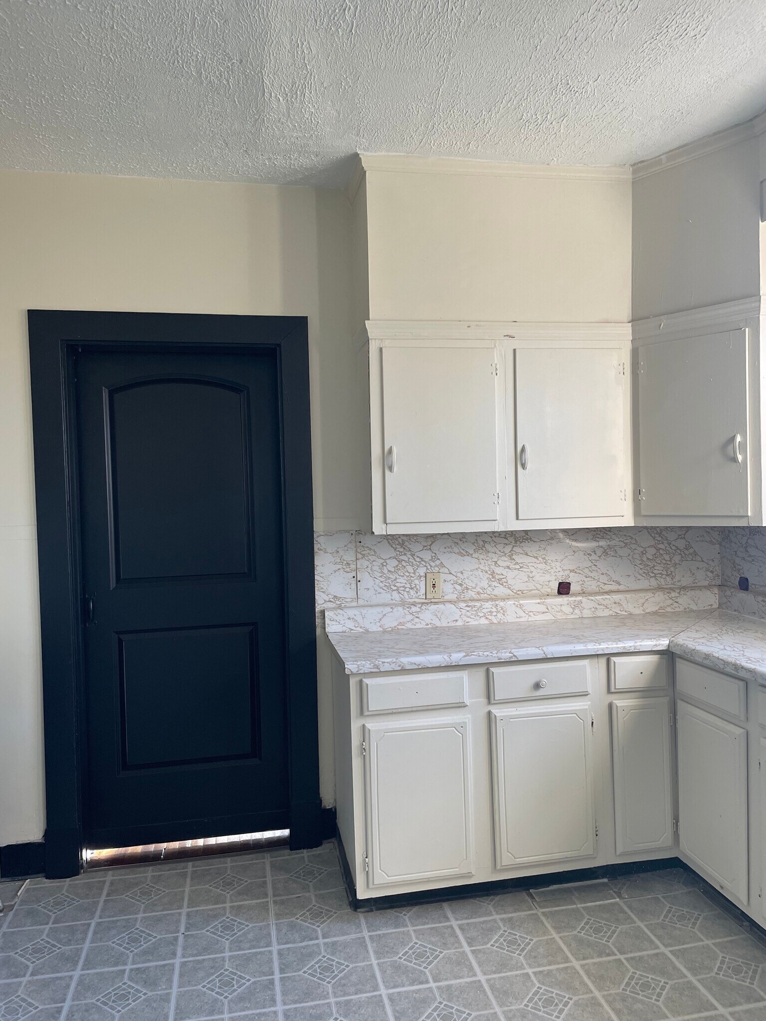 Building Photo - 3421 Trimble Ave
