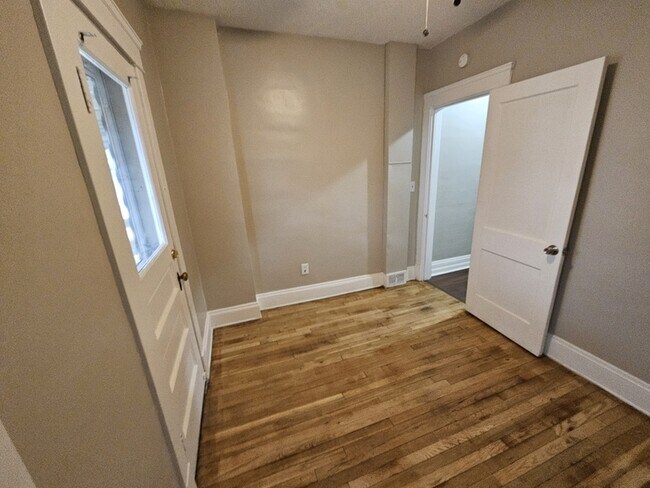 Building Photo - 4211 Spokane Ave