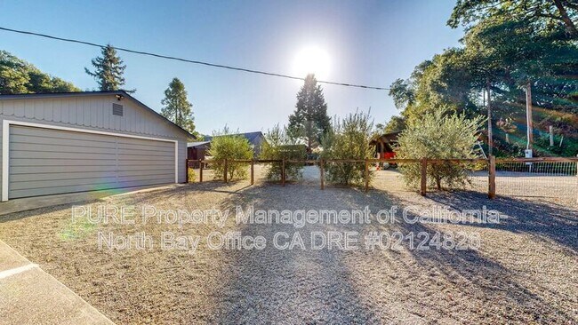 Building Photo - 4939 Dry Creek Rd