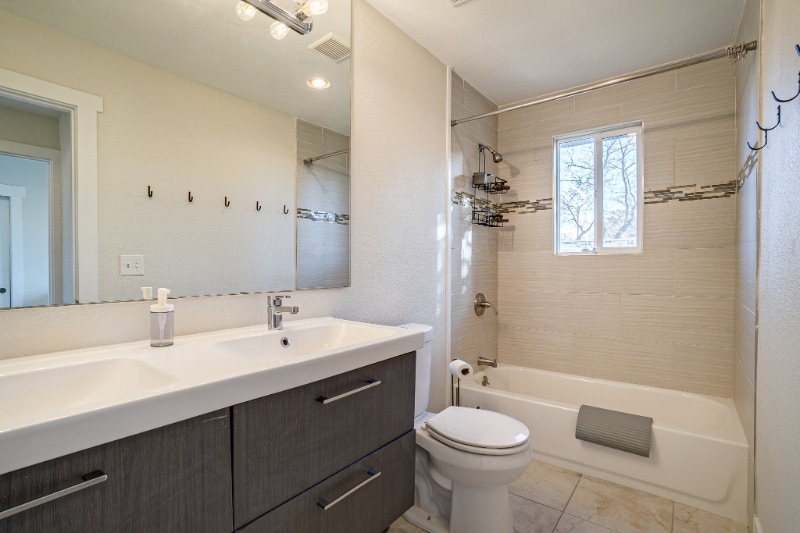 Building Photo - 10490 W Dakota Ave