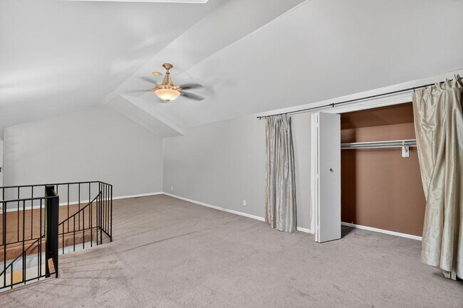 Building Photo - 15 Pickering Ct