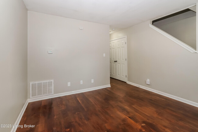 Building Photo - 2534 St Xavier St