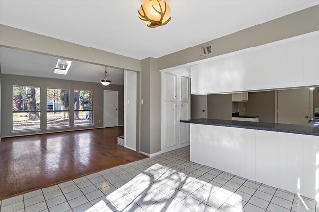 Building Photo - 14410 Louetta Rd