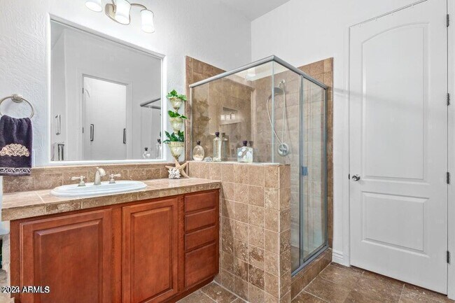 Building Photo - 4590 N 153rd Ave