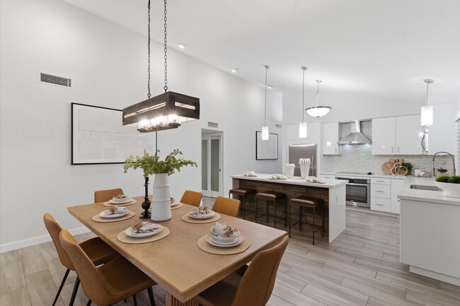 Building Photo - 2521 N 87th Way