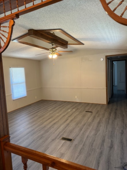 Building Photo - 141 James Way