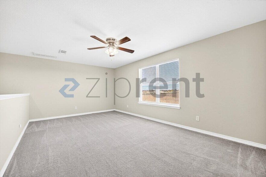 Building Photo - 312 Meadow View Ln