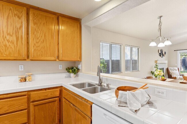Building Photo - 4866 Alterra Way