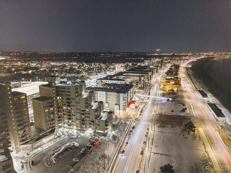 Building Photo - 394 Ocean Ave