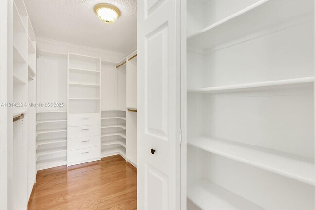 Building Photo - 2200 Overbrook St