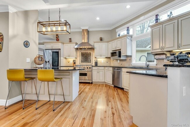 Building Photo - 21 Buttonwood Dr