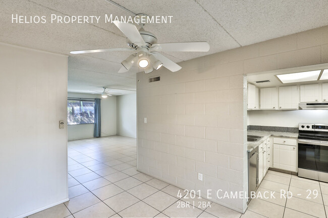 Building Photo - Great Condo in historic Phoenix!