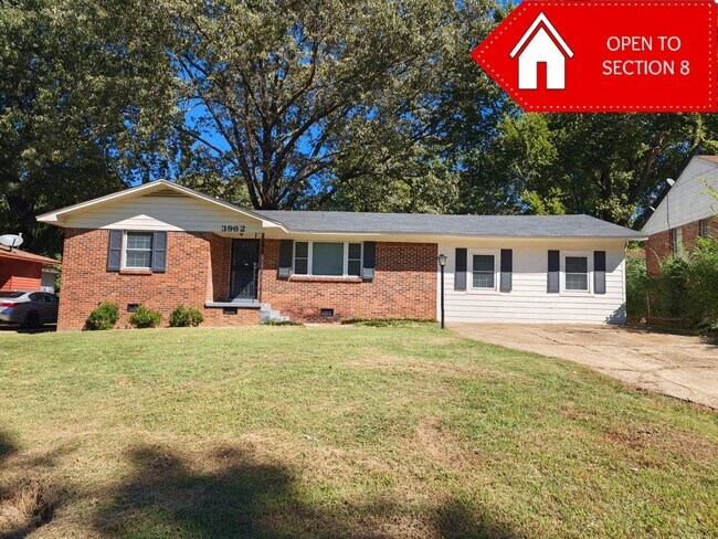 Primary Photo - Very Nice Newly Renovated Home in Parkway ...