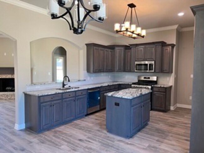 Building Photo - 1151 Green Wood Cir