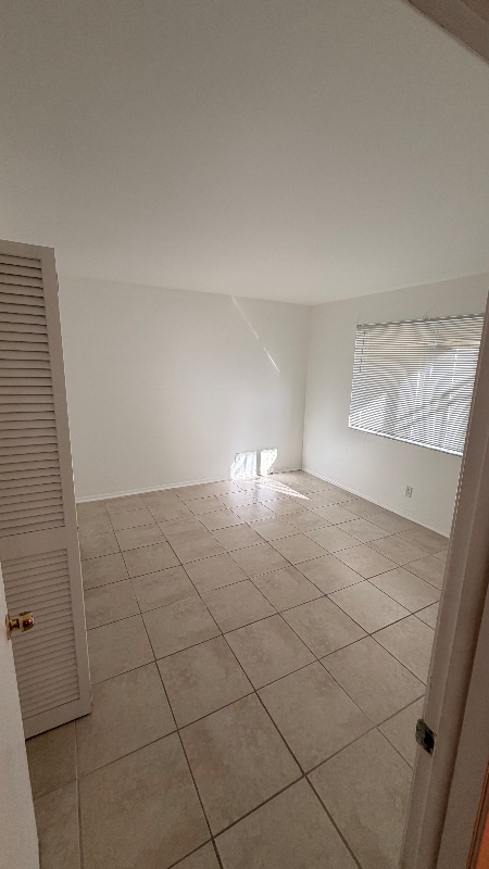 Building Photo - 1320 Miami Rd