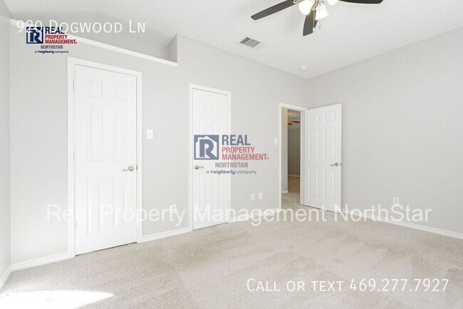 Building Photo - 920 Dogwood Ln