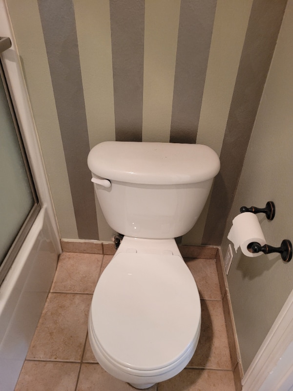 Building Photo - 22100 Burbank Blvd