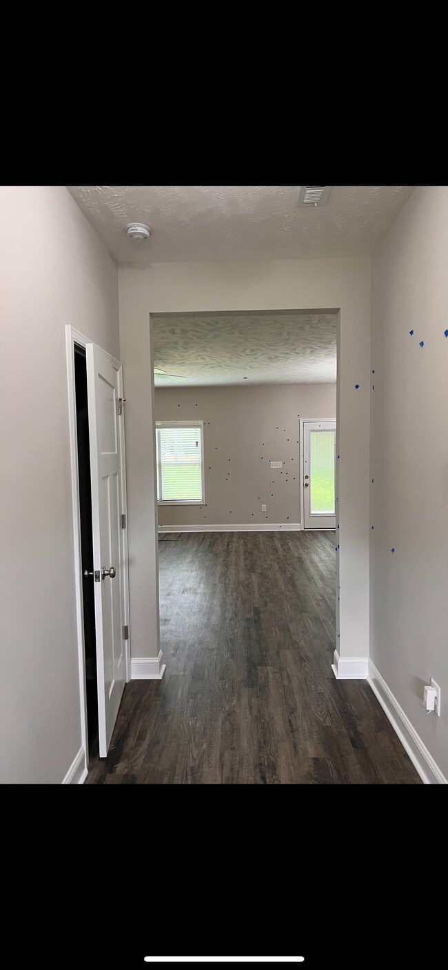 Building Photo - 1618 Strickland Bridge Rd