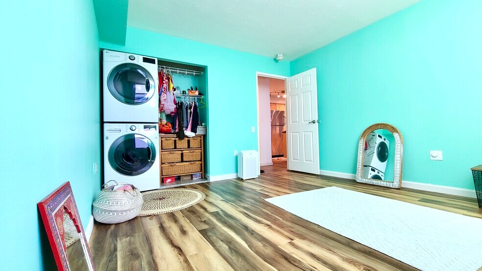 Second bedroom 4 - 1301 Speer Blvd