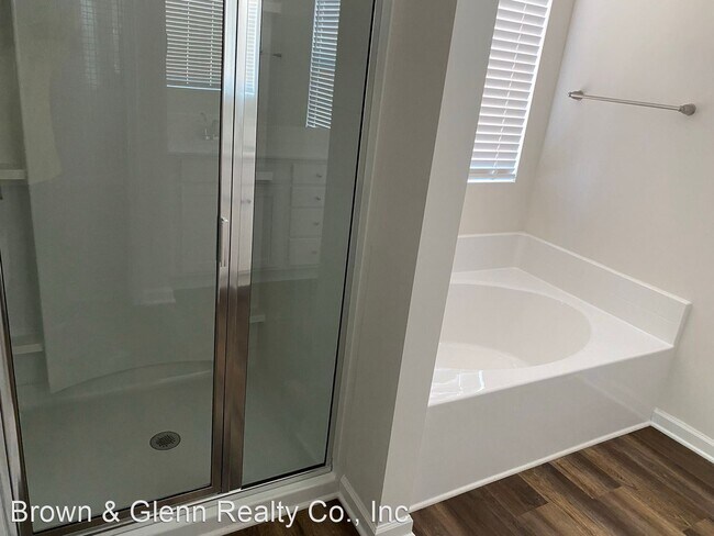 Building Photo - 4 br, 2.5 bath House - 139 Canteberry Drive