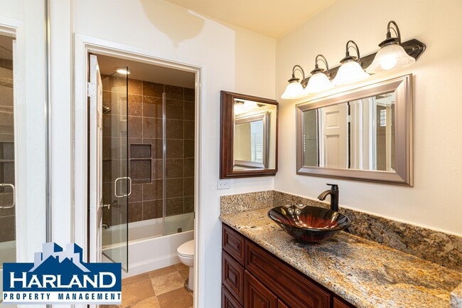 Building Photo - 3882 Creststone Pl