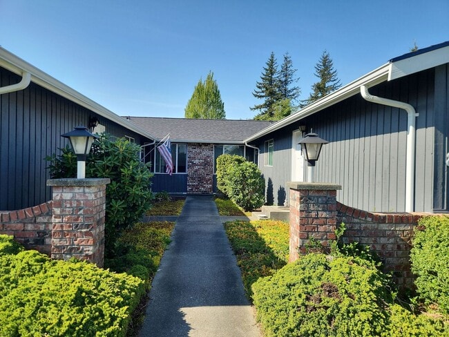 Building Photo - 801 Drayton St