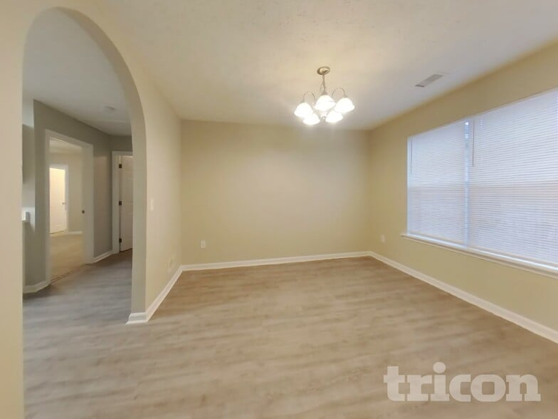 Building Photo - 3710 Michaels Creek Way