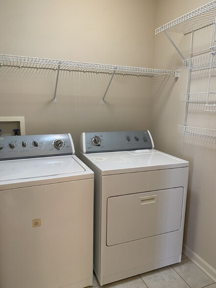 Building Photo - 116 New Haven Ct