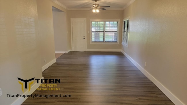 Building Photo - Large 2bed/2bath home