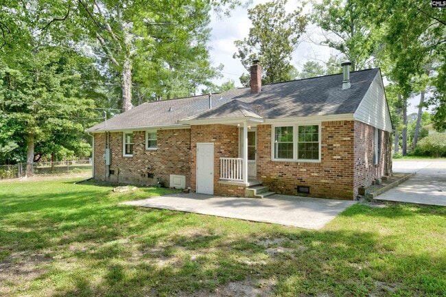 Building Photo - 1612 Bradley Dr