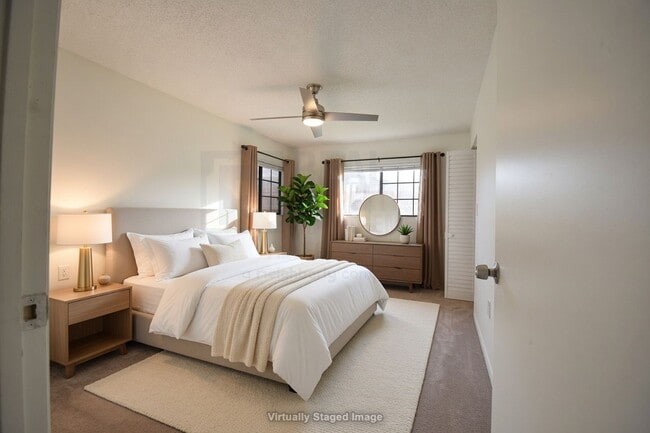 Building Photo - Prime Rental: Spacious 2-Bed, 2-Bath In Carmel Lakes Gated Community
