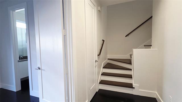 Building Photo - 1225 Hyde Ct