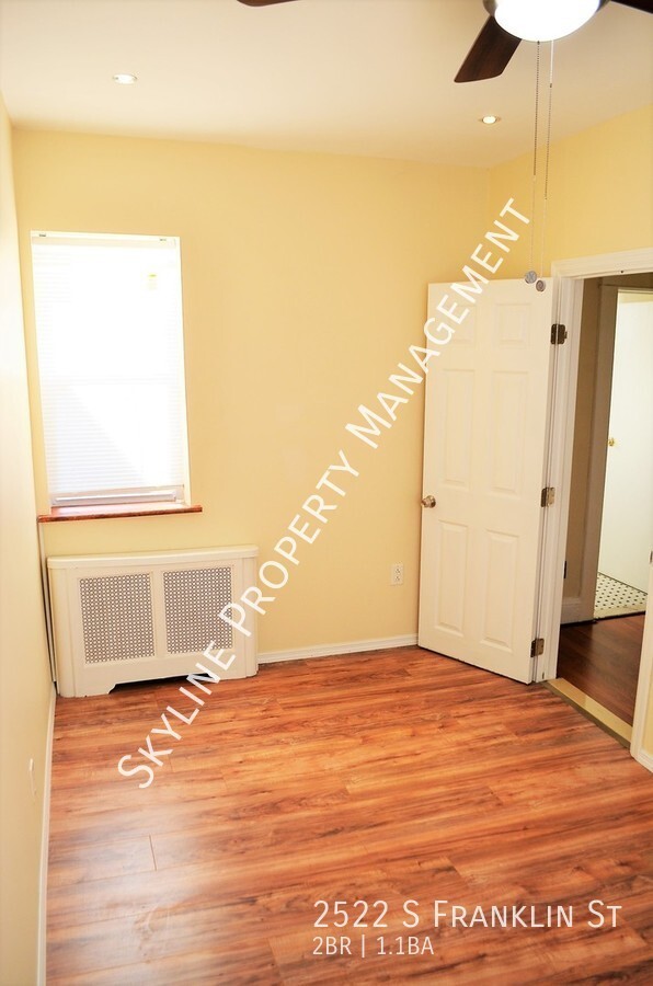 Building Photo - Beautiful South Philadelphia Rowhouse