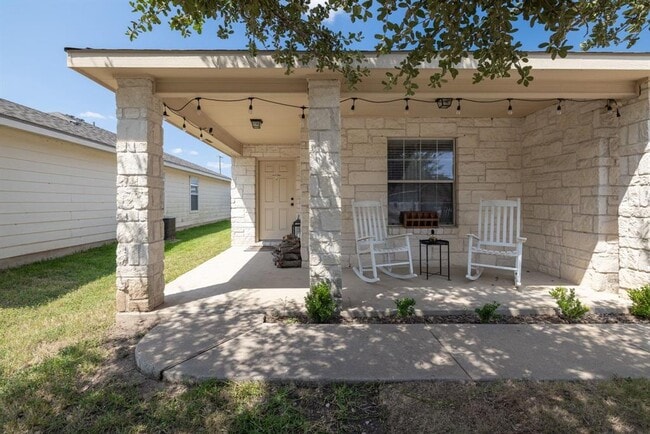 Building Photo - 718 Sugar Brook Dr