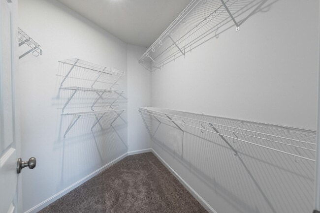 Building Photo - LIKE NeW Fisher Homes Condo Per Rent is $1849.00