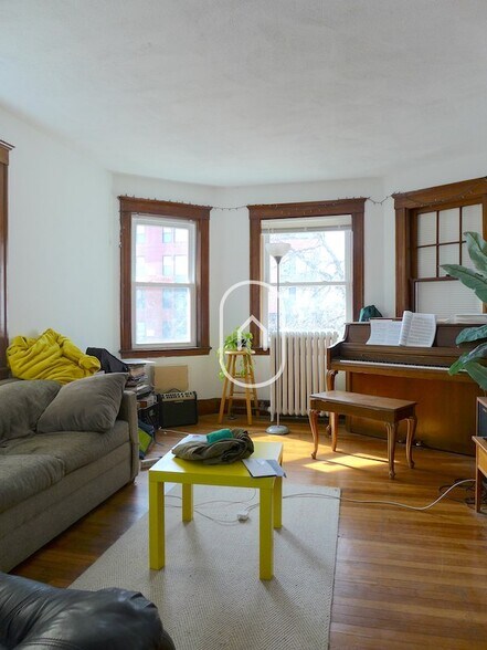 Building Photo - 226 S Huntington Ave