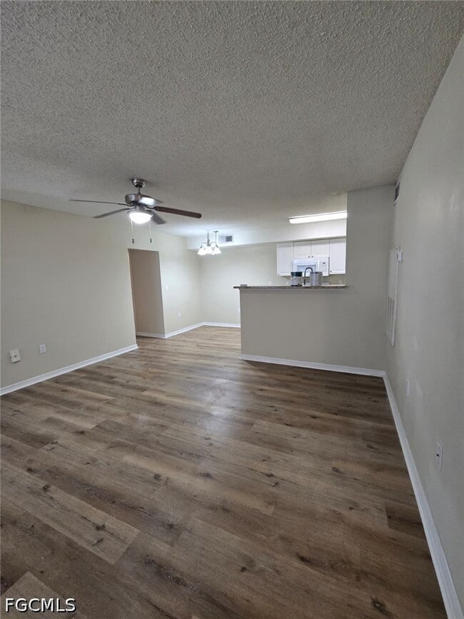 Building Photo - 12730 Equestrian Cir