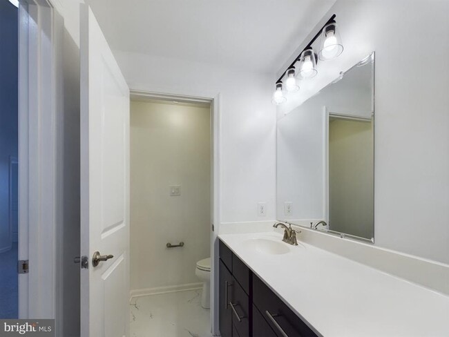 Building Photo - 6479 Jack Linton Dr S