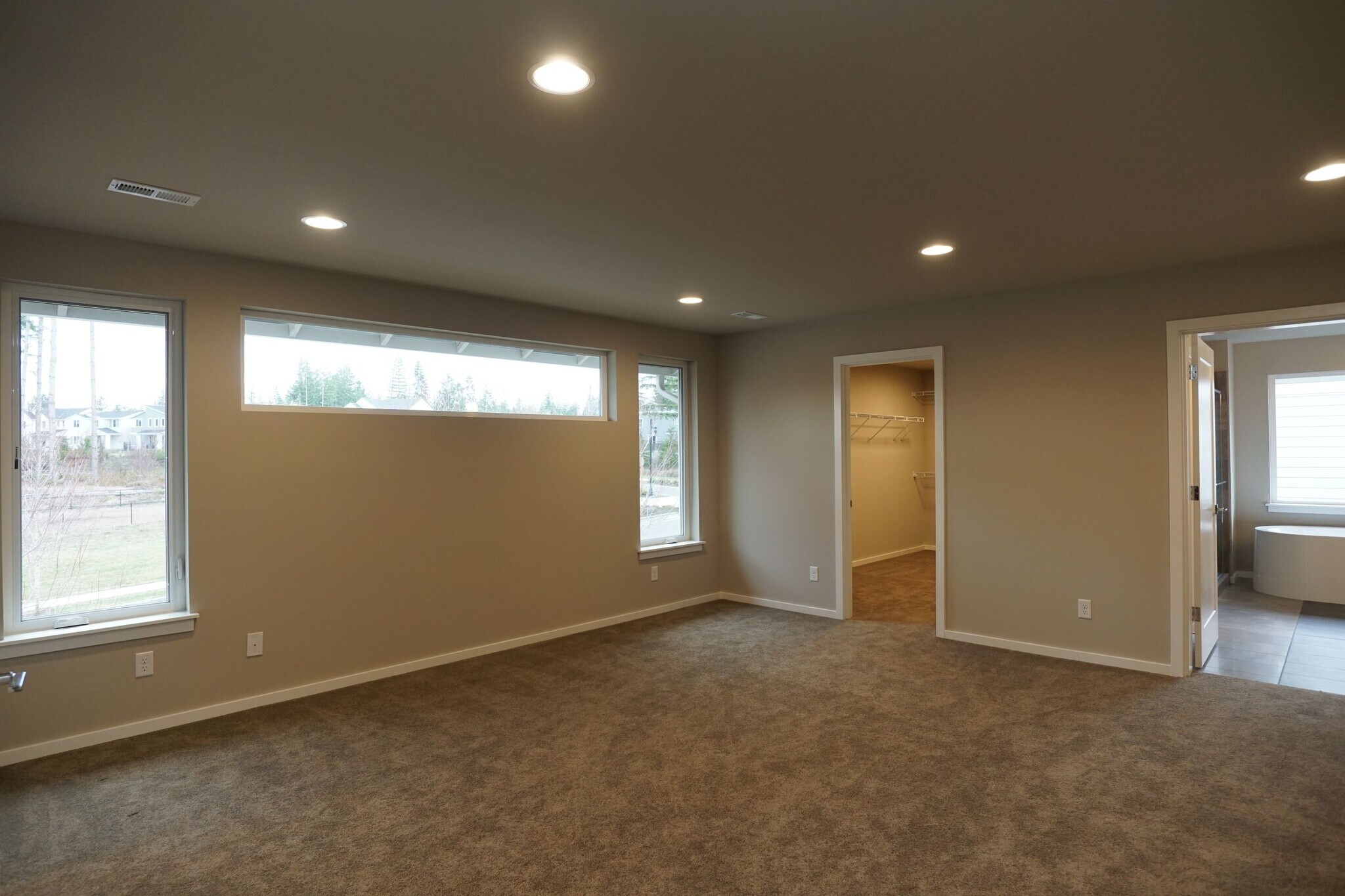 Building Photo - 23068 Alder Ln SE
