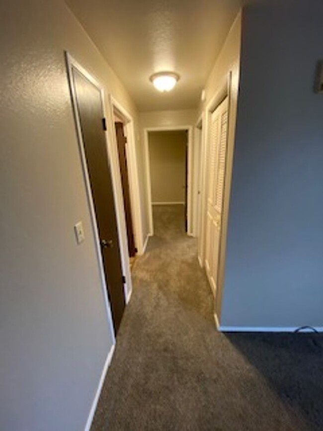 Building Photo - 130Hom