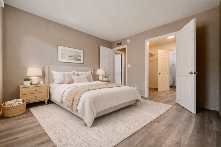 Building Photo - 7732 Cypress Dr