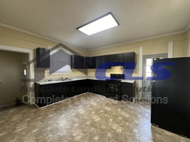 Building Photo - 1009 S 8th St