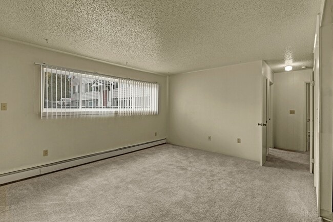 Building Photo - Montclair