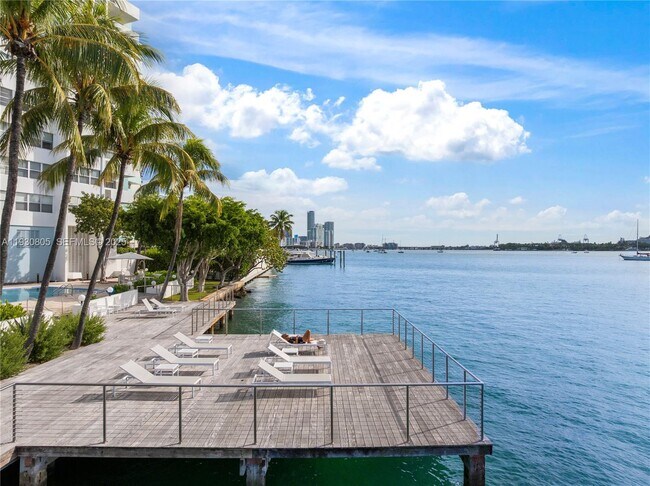 Building Photo - 3 Island Ave