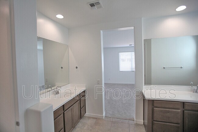 Building Photo - 16378 W Charlotte Dr