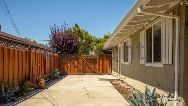Building Photo - 672 Borregas Ave