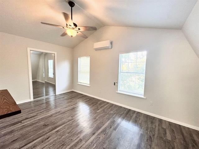 Building Photo - 2913 Hunter St